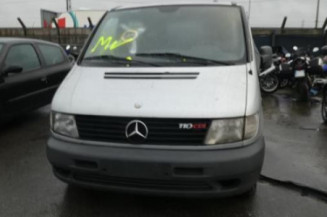 Optique avant secondaire droit (feux)(clignotant) MERCEDES VITO 638