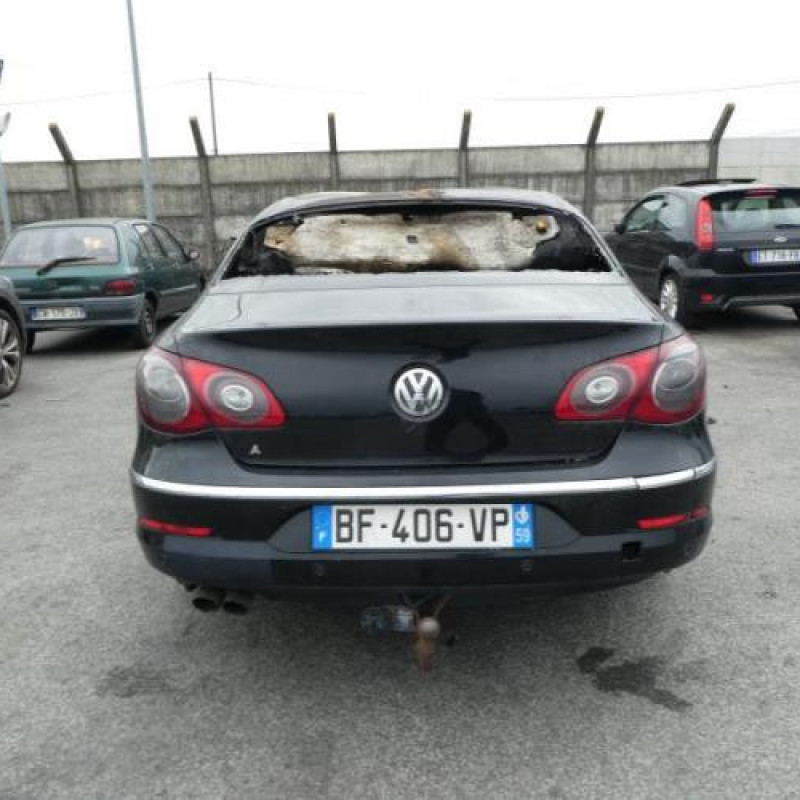 Feu arriere secondaire droit (feux) VOLKSWAGEN PASSAT 5 Photo n°5