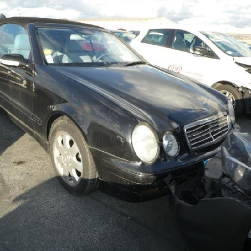 Feu arriere secondaire droit (feux) MERCEDES CLASSE CLK 208 Photo n°4