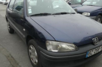 Pare choc arriere PEUGEOT 106