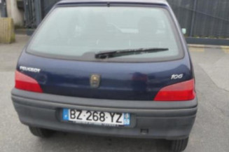 Pare choc arriere PEUGEOT 106