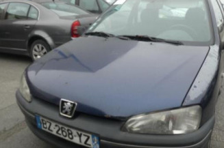 Pare choc arriere PEUGEOT 106