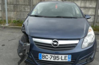 Vitre avant gauche OPEL CORSA D