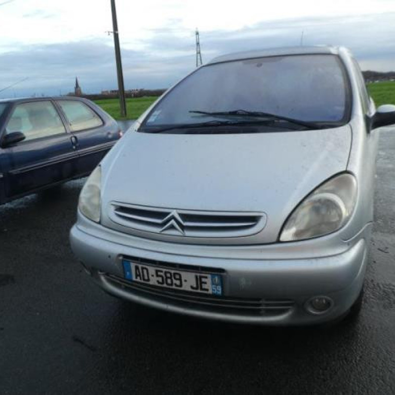 Pare boue avant gauche CITROEN XSARA PICASSO Photo n°7