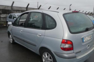 Plage arriere RENAULT SCENIC 1