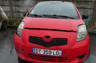 Traverse superieure TOYOTA YARIS 2