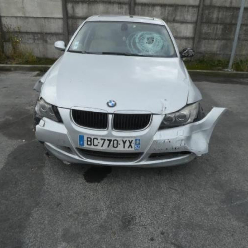 Pretensionneur de ceinture arriere droit BMW SERIE 3 E90 Photo n°4