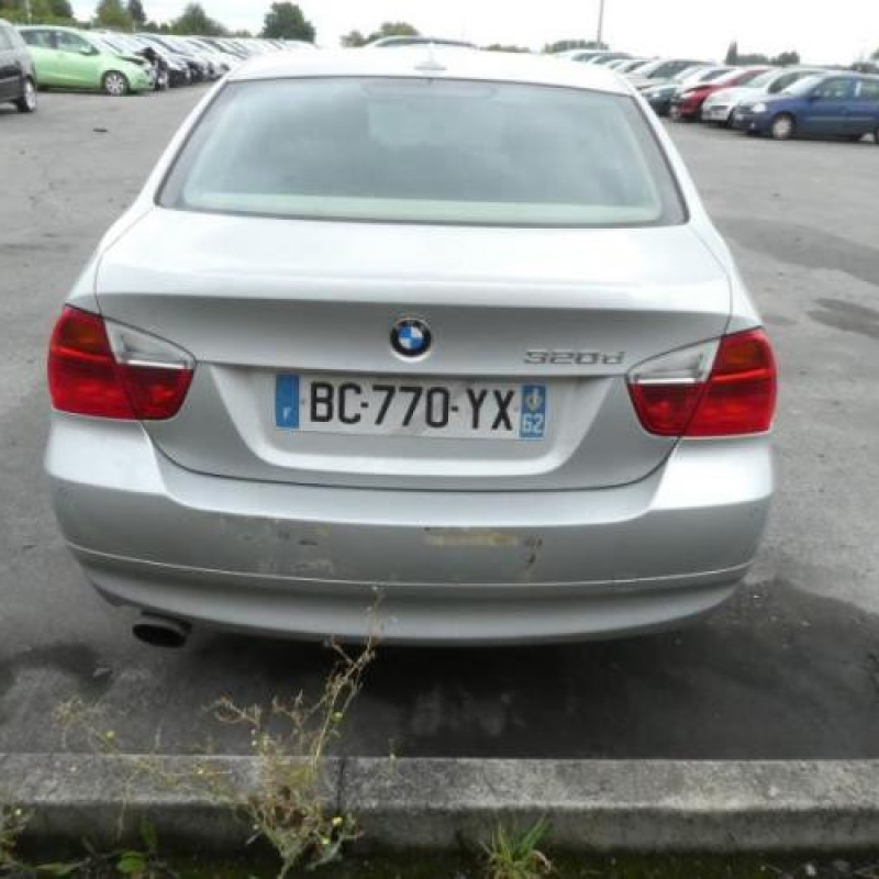 Pretensionneur de ceinture arriere droit BMW SERIE 3 E90 Photo n°6