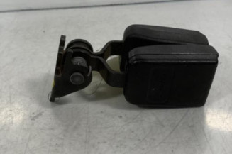 Attache ceinture arriere centrale PEUGEOT 407