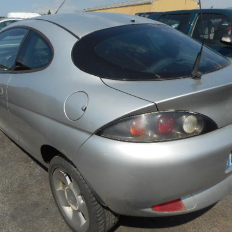 Pare choc arriere FORD PUMA Photo n°9