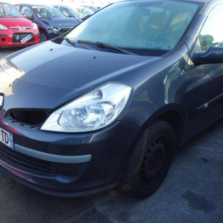 Vitre arriere gauche RENAULT CLIO 3 Photo n°1