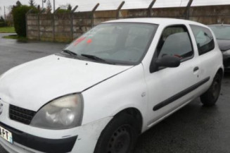 Bouton de coffre RENAULT CLIO 2 CAMPUS