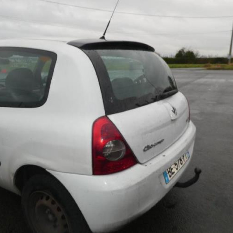 Bouton de coffre RENAULT CLIO 2 CAMPUS Photo n°7