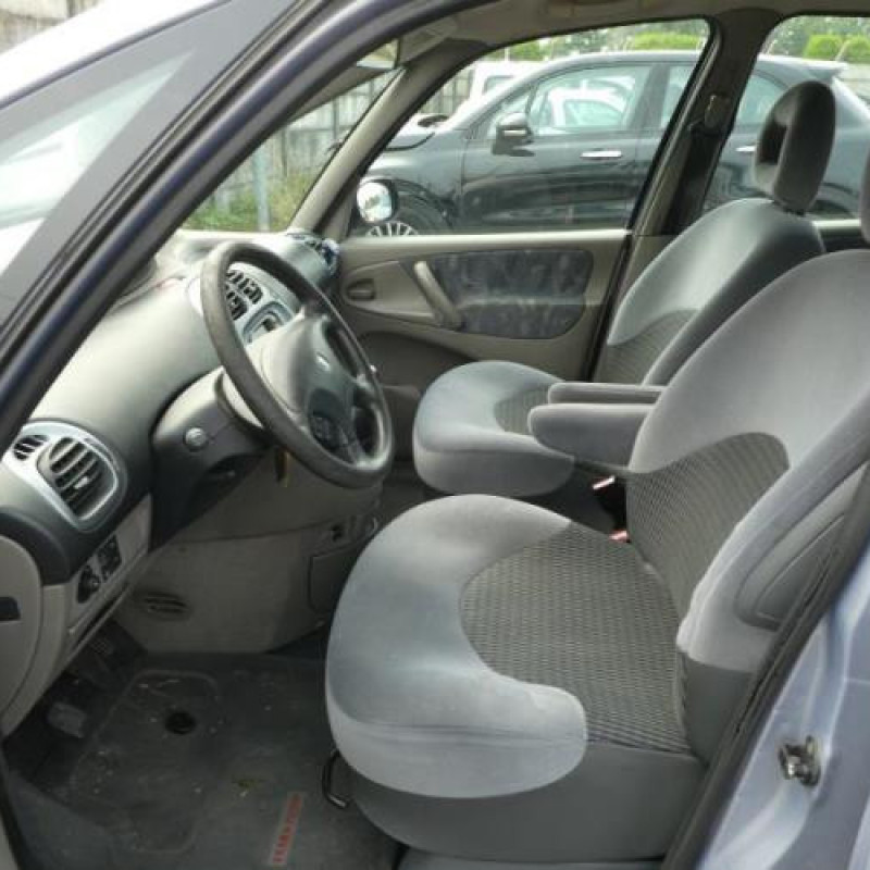 Plage arriere CITROEN XSARA PICASSO Photo n°6