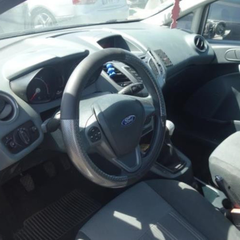 Poignee porte arriere droit FORD FIESTA 6 Photo n°10