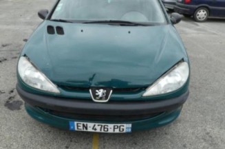 Attache ceinture arriere gauche PEUGEOT 206