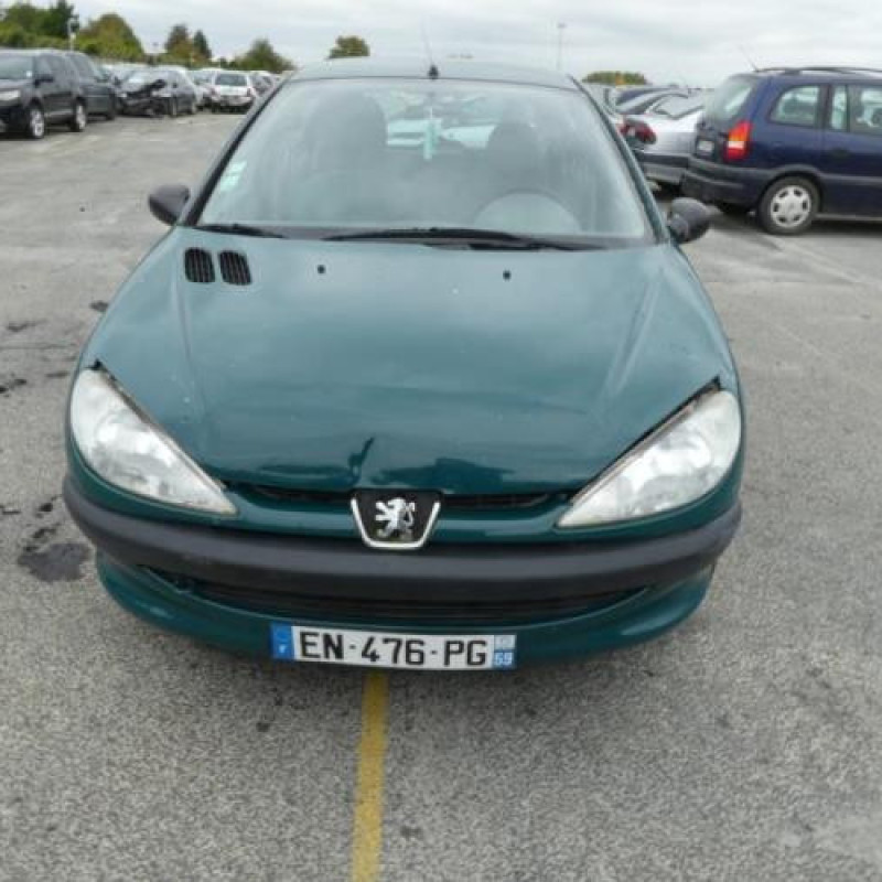 Attache ceinture arriere gauche PEUGEOT 206 Photo n°4