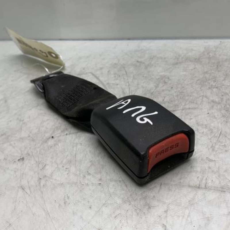 Attache ceinture arriere gauche HYUNDAI SONATA 4 Photo n°2