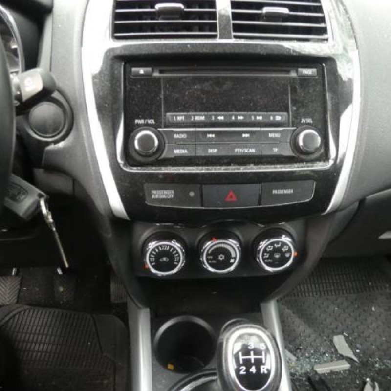 Poignee interieur arriere droit CITROEN C4 AIRCROSS Photo n°10