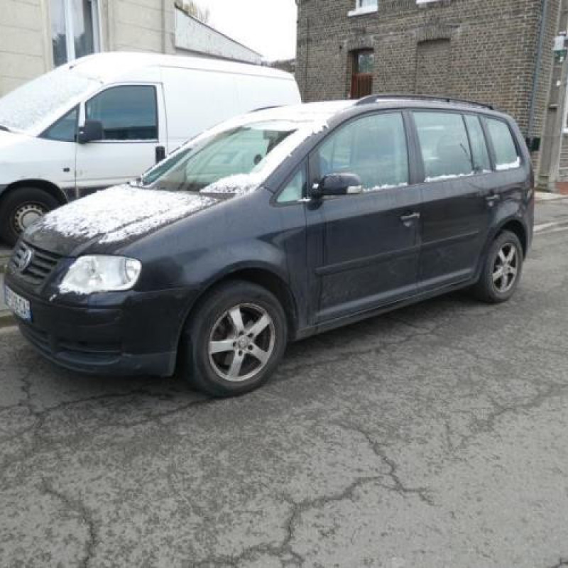 Calandre VOLKSWAGEN TOURAN 1 Photo n°2