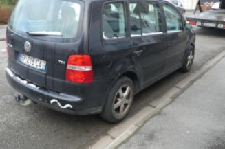 Calandre VOLKSWAGEN TOURAN 1