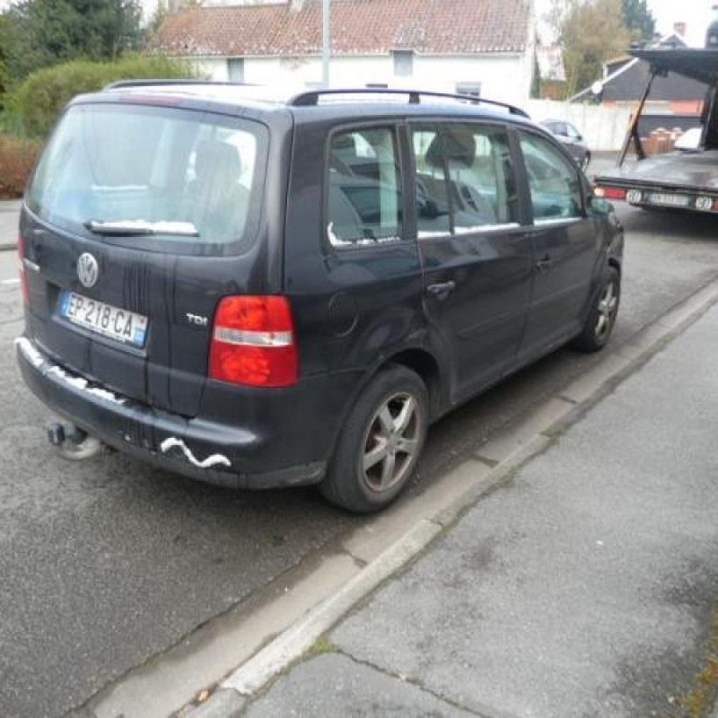 Calandre VOLKSWAGEN TOURAN 1 Photo n°4