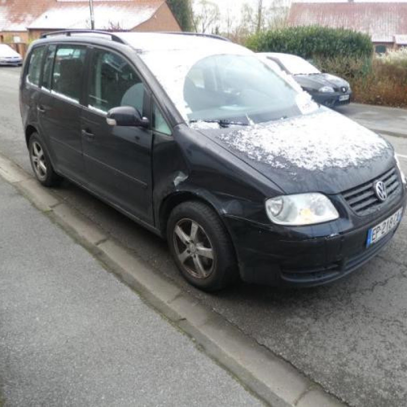 Plage arriere VOLKSWAGEN TOURAN 1 Photo n°3