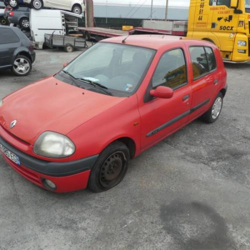 Pare choc avant RENAULT CLIO 2 Photo n°10