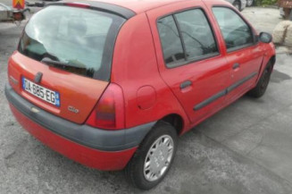 Pare choc avant RENAULT CLIO 2