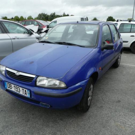 Etrier avant droit (freinage) MAZDA 121 3