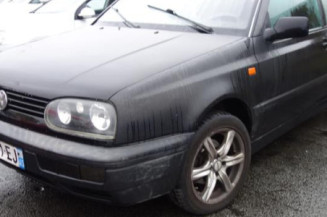 Etrier avant gauche (freinage) VOLKSWAGEN GOLF 3