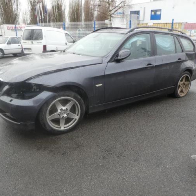 Feu arriere principal gauche (feux) BMW SERIE 3 E91 Photo n°4