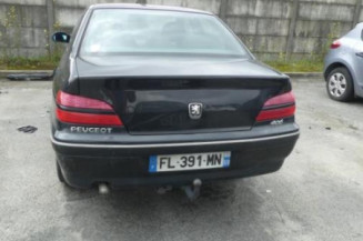 Attache ceinture arriere gauche PEUGEOT 406