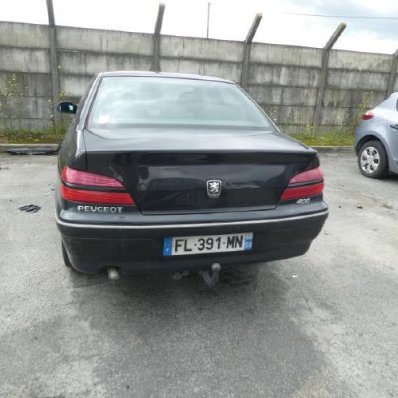 Attache ceinture arriere gauche PEUGEOT 406 Photo n°6