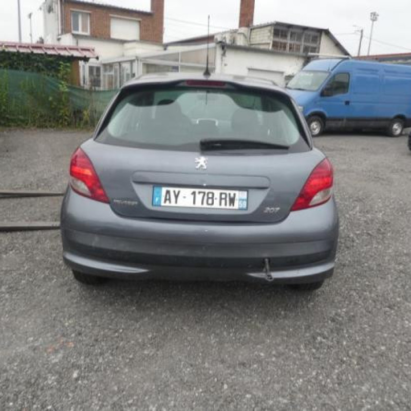 Attache ceinture arriere gauche PEUGEOT 207 Photo n°6