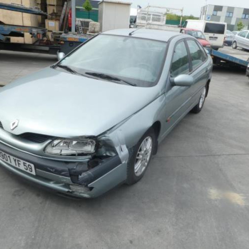 Pompe de direction RENAULT LAGUNA 1 Photo n°4