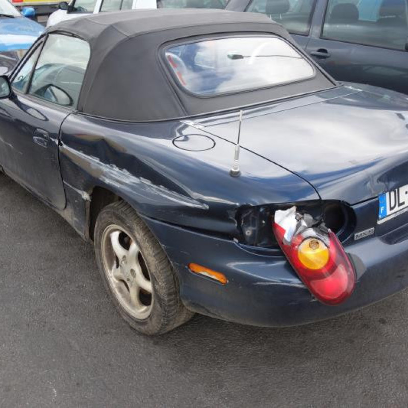 Etrier arriere droit (freinage) MAZDA MX5 2 Photo n°4