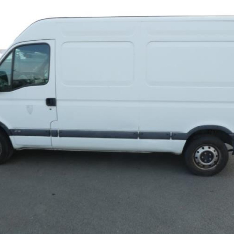 Calandre RENAULT MASTER 2 Photo n°5