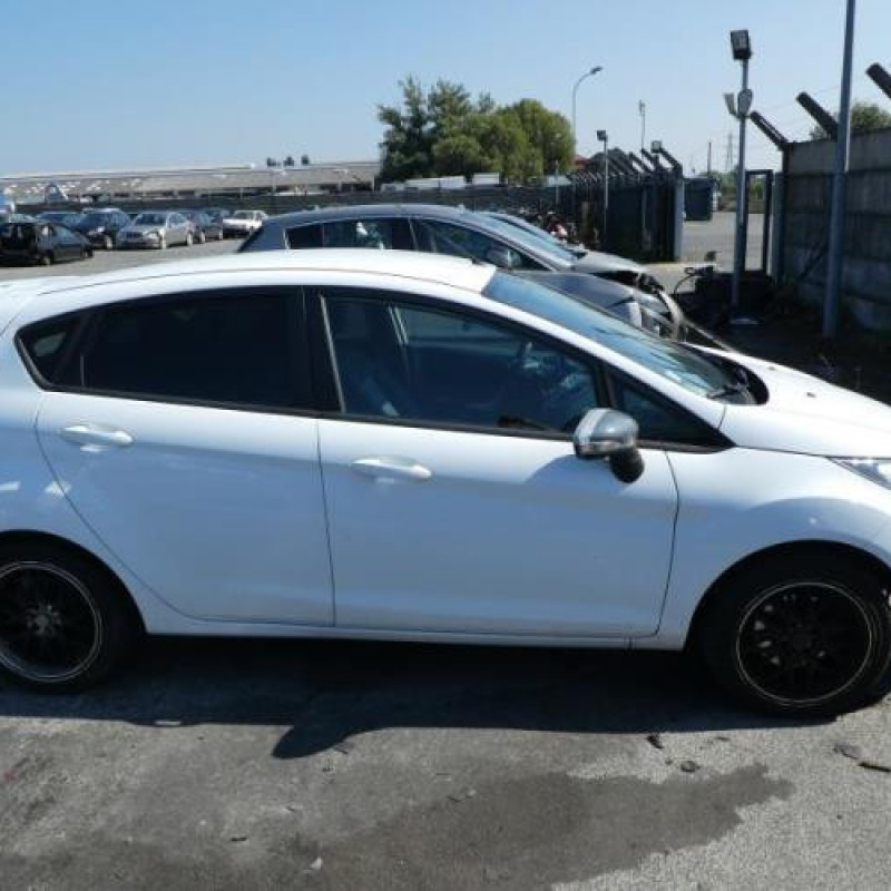 Amortisseur avant gauche FORD FIESTA 6 Photo n°3