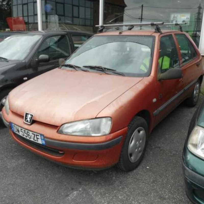 Leve vitre mecanique arriere gauche PEUGEOT 106 Photo n°3