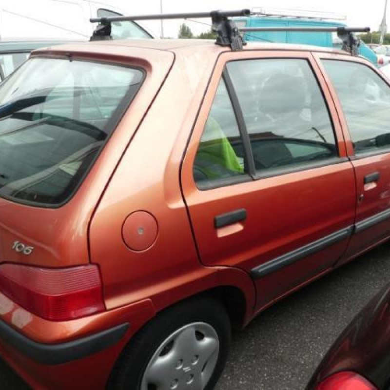 Leve vitre mecanique arriere gauche PEUGEOT 106 Photo n°5