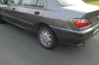 Calandre PEUGEOT 406