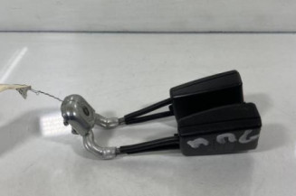 Attache ceinture arriere gauche SEAT IBIZA 4