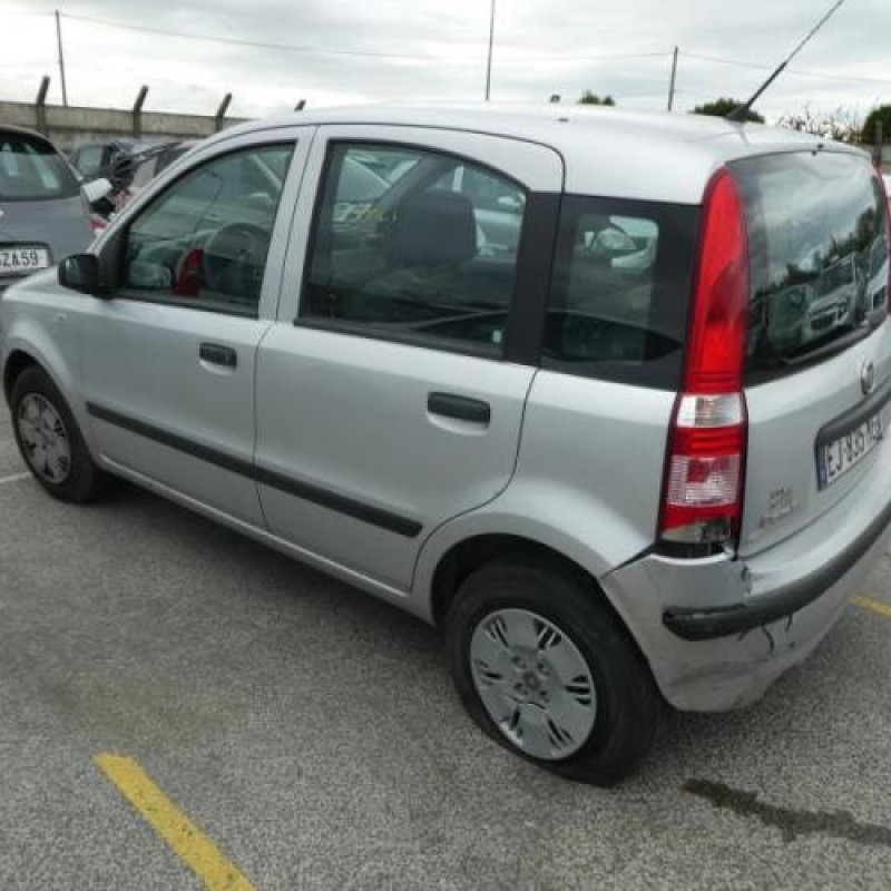 Calandre FIAT PANDA 2 Photo n°6