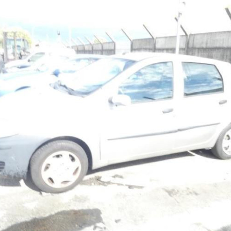 Aile avant gauche FIAT PUNTO 2 Photo n°4