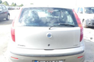 Aile avant gauche FIAT PUNTO 2