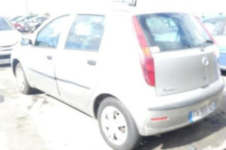 Aile avant gauche FIAT PUNTO 2