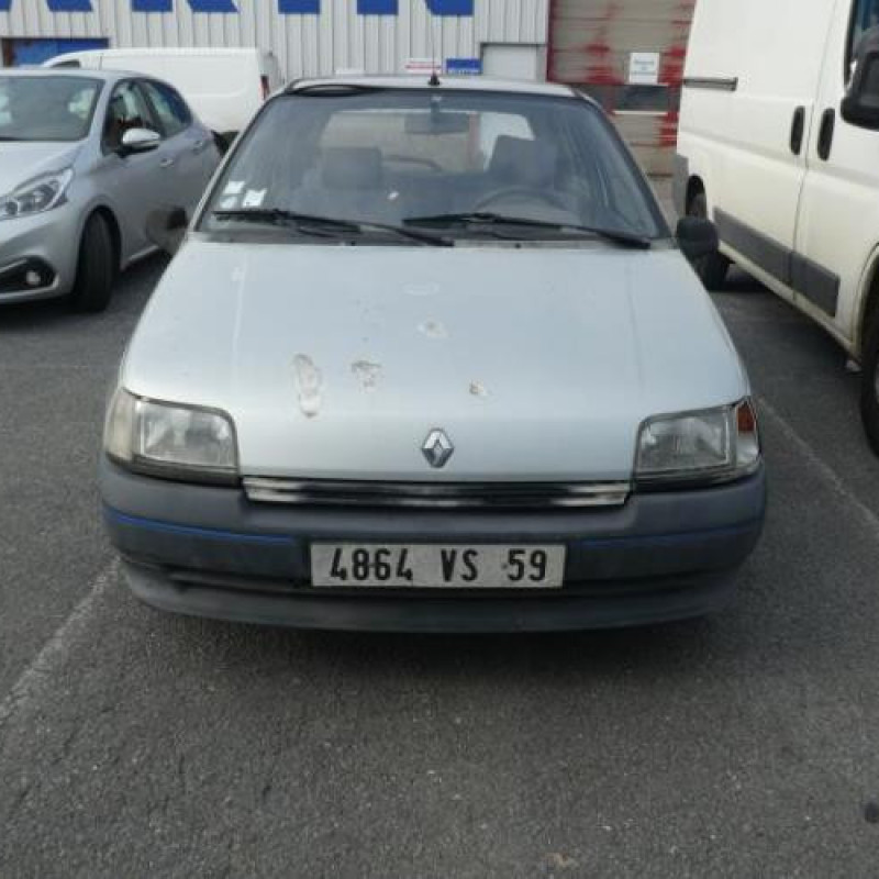 Calandre RENAULT CLIO 1 Photo n°9