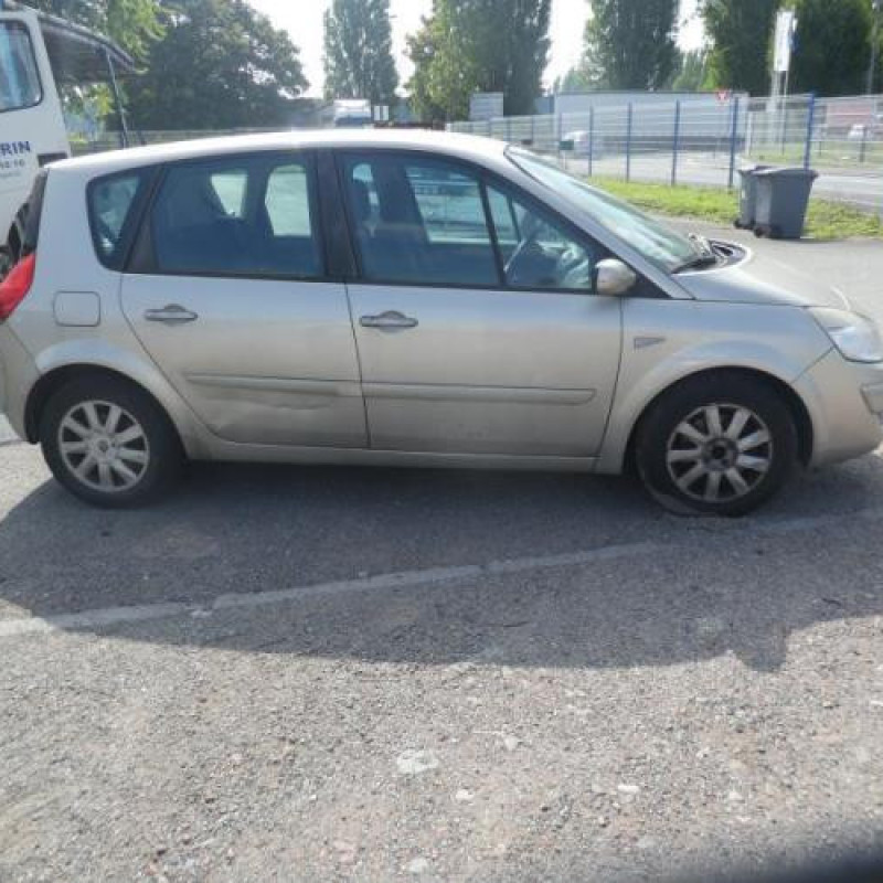 Plage arriere RENAULT SCENIC 2 Photo n°3