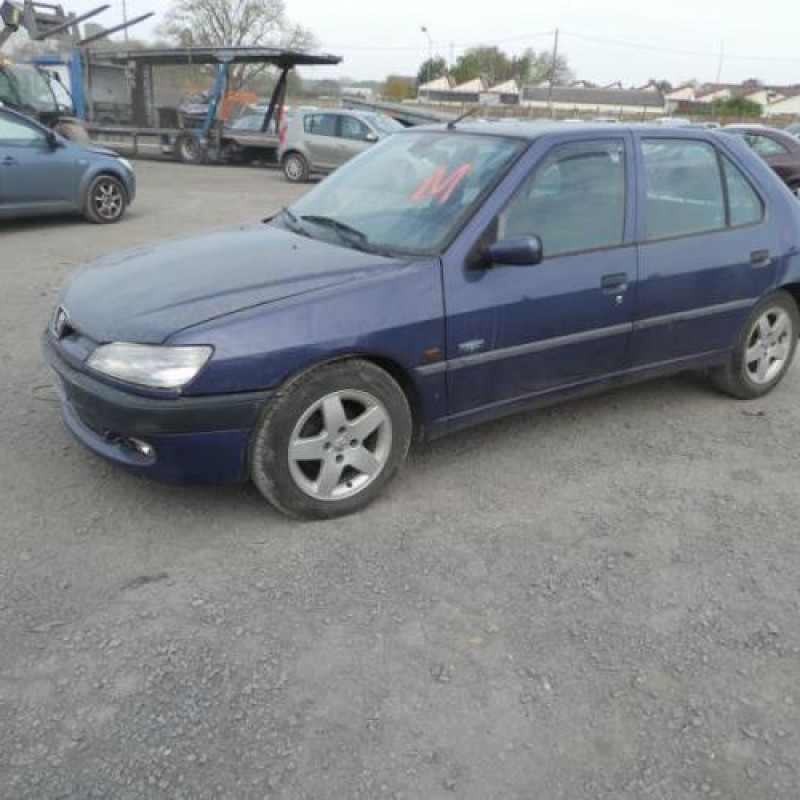 Poignee porte avant droit PEUGEOT 306 Photo n°4